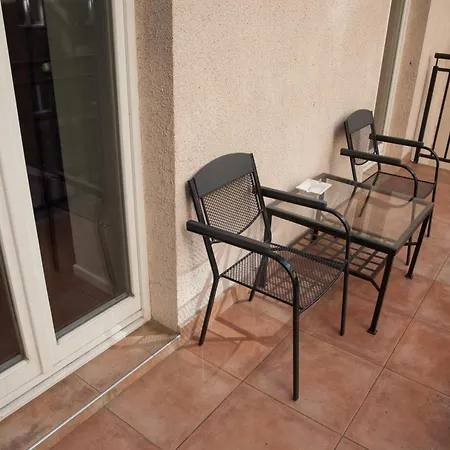 公寓 Spacious 2 Bedroom With Terrace *